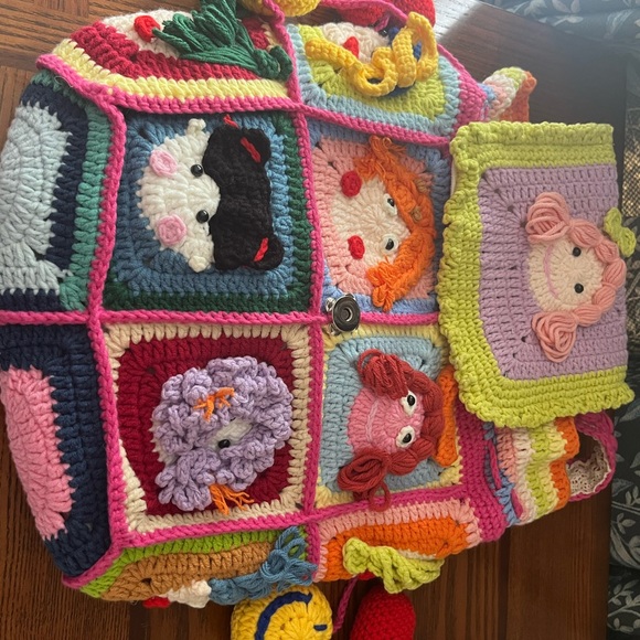 Handmade crochet backpack - Picture 8 of 9